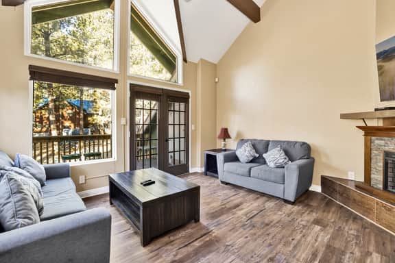 1826-Fawnskin Chalet - Image 3