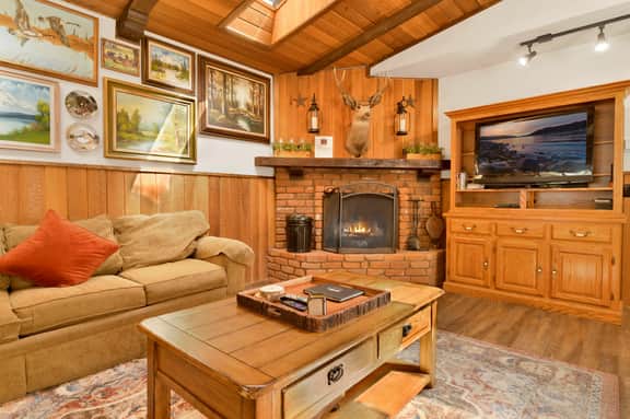 1817-Moonridge Cottage - Image 3