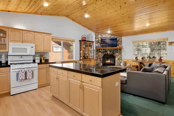 1953-River Rock Lodge - Image 3