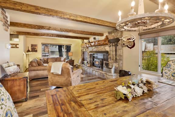 2080-Eagle Point Lodge - Image 3