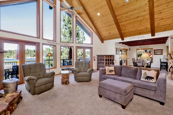 2098-Cove Lakefront Chalet - Image 3