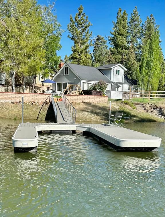 2120-Lakeview Getaway - Image 4