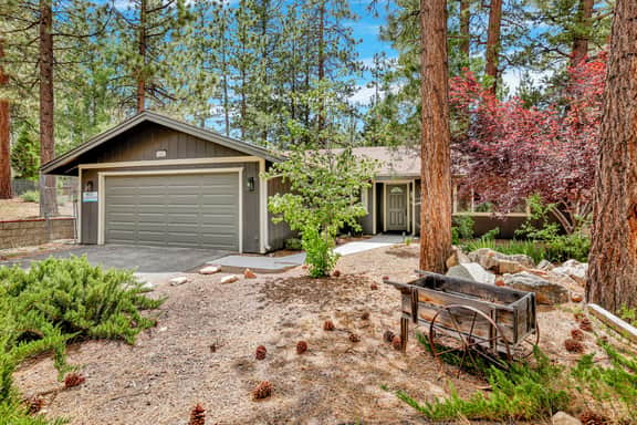 2087- Wildwood Lodge - Image 2