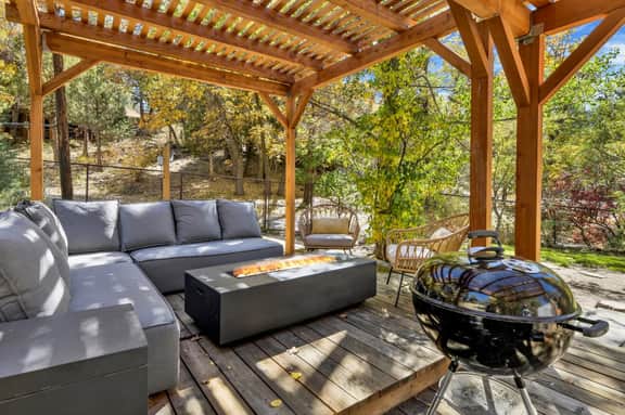 2172-Bow Canyon Cabin - Image 2