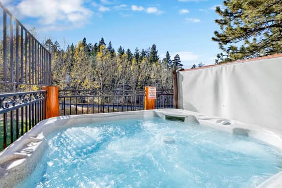 2202-Wolf Creek Castle - Image 2