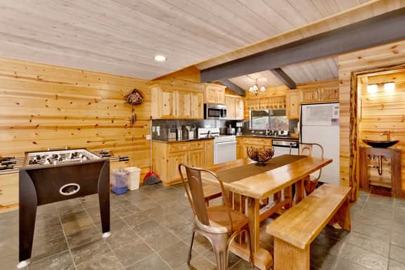 2278-Smith Chalet at Snow Summit - Image 2