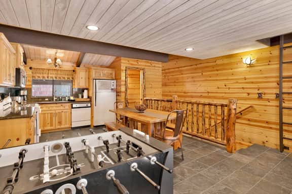 2278-Smith Chalet at Snow Summit - Image 3