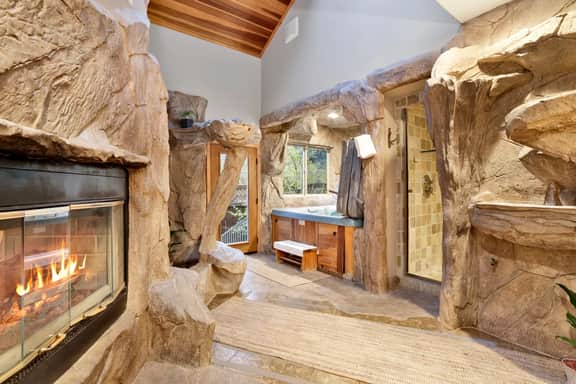 2282-The Spa At Winterset - Image 2
