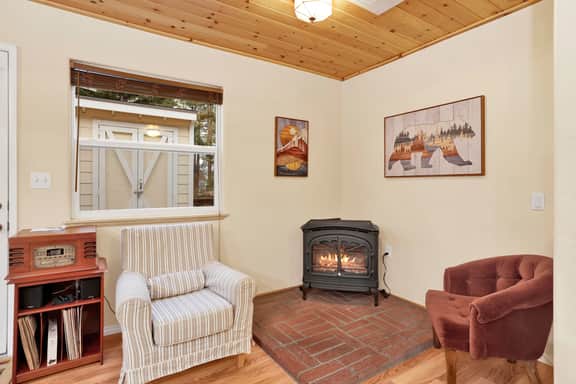 2367-Mount Berkley - Image 3