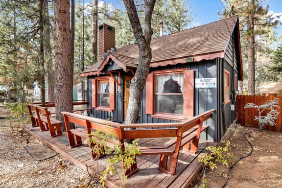 2395-Bear Paw Cottage - Image 3