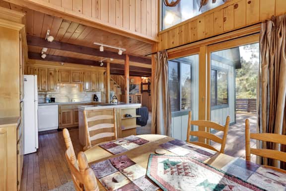 2494-Mountain Hideaway on Maryland - Image 5
