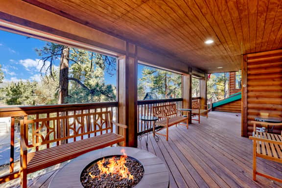 2507-Temple Bear Chalet - Image 3