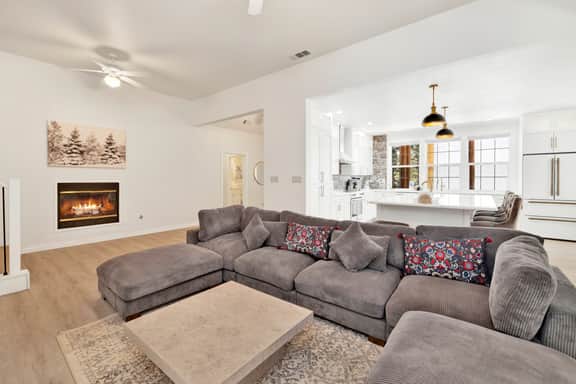 2524-Castlewood Retreat - Image 4