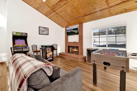 2530-Moonridge Heaven - Image 2