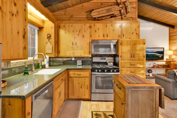 2560-Orchard Family Cabin - Image 2