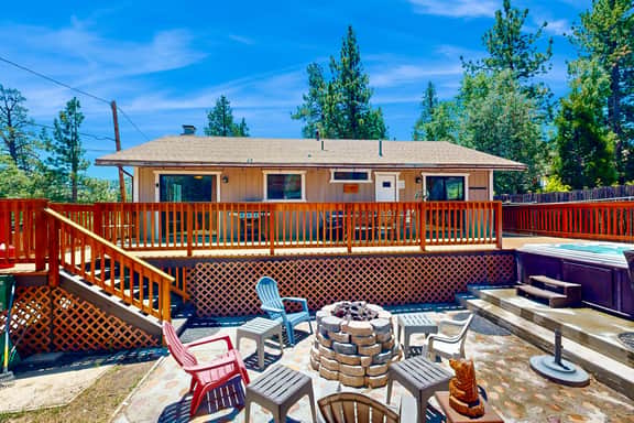 554-Lazy Bear Cabin - Image 2