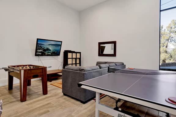 603-Hillside Hideaway - Image 5
