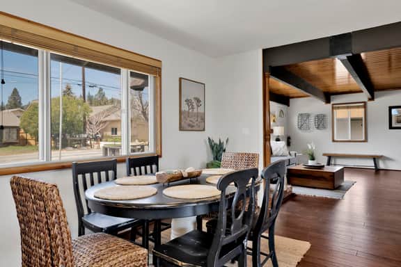 643-Big Bear Bungalow - Image 3