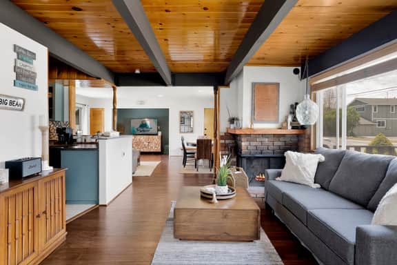 643-Big Bear Bungalow - Image 3