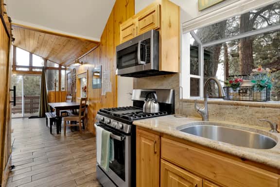178-Castle Rock Cabin #1 - Image 4