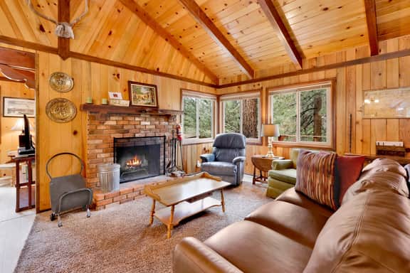 713-Idle Ours Cabin - Image 4