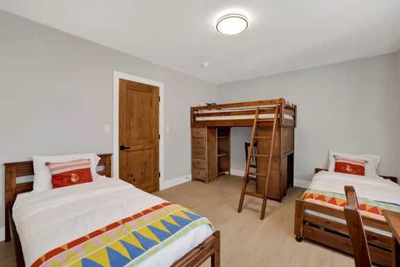 2596-Pine Woods Retreat - Image 4