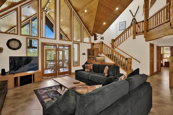 2597-The Village Timber Lodge - Image 2
