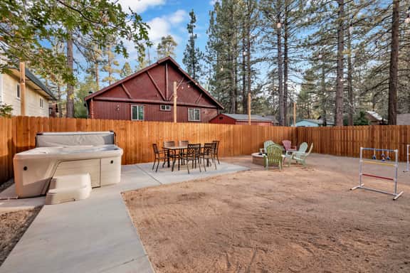 2612- Ursa Major Lodge - Image 2
