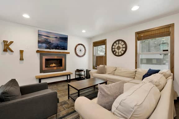 2612- Ursa Major Lodge - Image 5