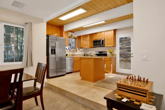 2656- Cottage at ToMolly's - Image 4