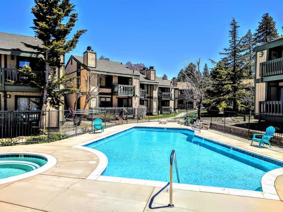 1417-Boulder Creek Condo - Image 1