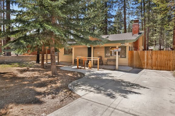 621-Oriole Cottage - Image 1