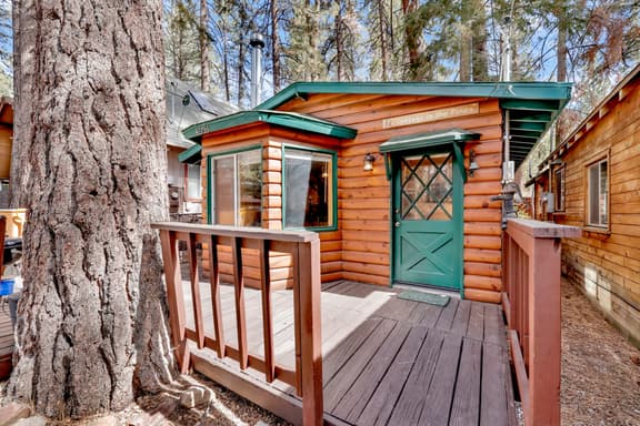 1667-Cottage in the Pines - Image 1