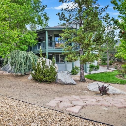 2220-Castle Glen Gem - Image 1