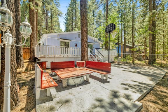 2222-Cozy Summit - Image 1