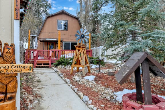2267-Emma's Cottage - Image 1