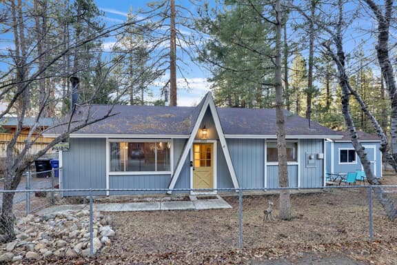 2277-Robinhood Chalet - Image 1