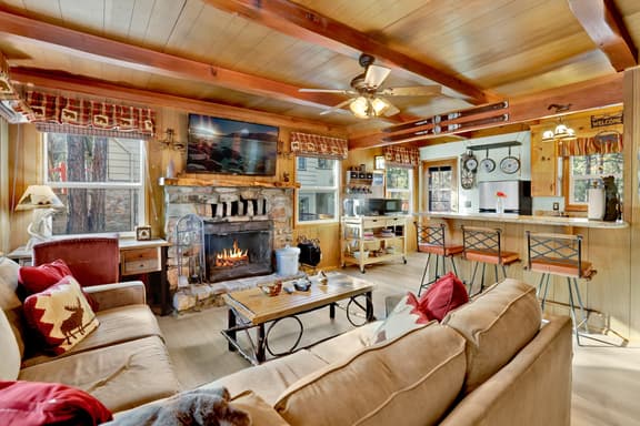 2386-Kozy Cabin - Image 1