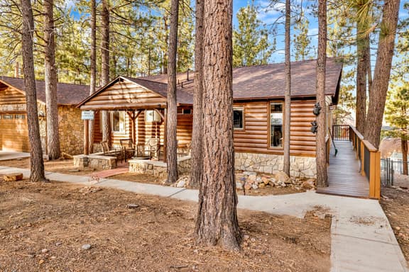 2380-Mockingbird Mountain Getaway - Image 1