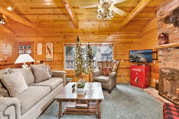 2417-Timber Pines Chalet - Image 1