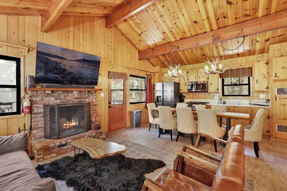 2464-Bruin Chalet - Image 1