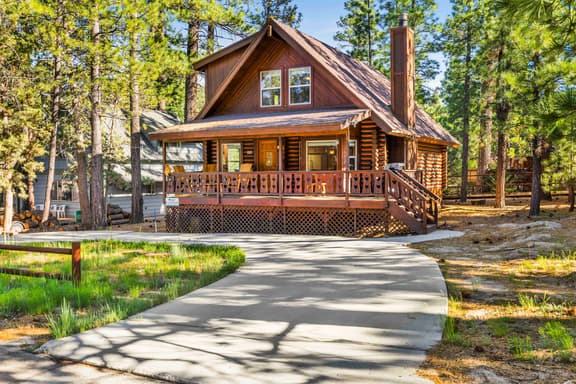 2561-Cub's Cabin - Image 1