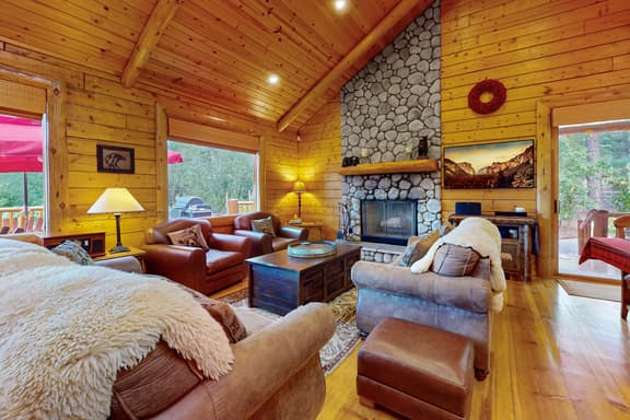 569-Branchwater Lodge - Image 1