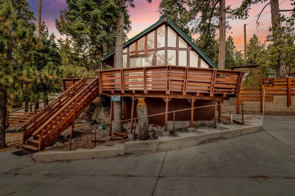 178-Castle Rock Cabin #1 - Image 1