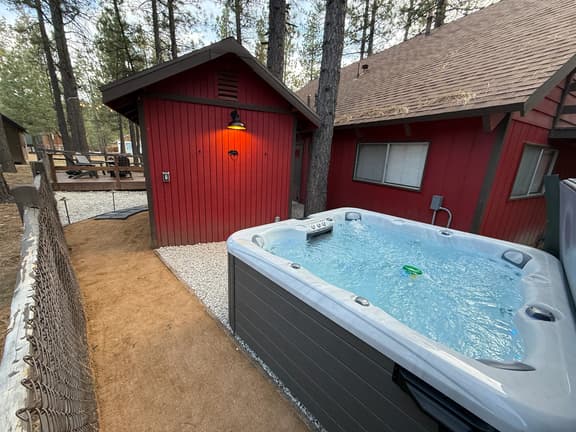 2594-Willow Bear Lodge - Image 1