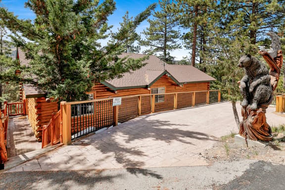 2610- Aspen Bear Retreat - Image 1
