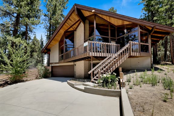 2664 - Mountain Majesty Manor - Image 1